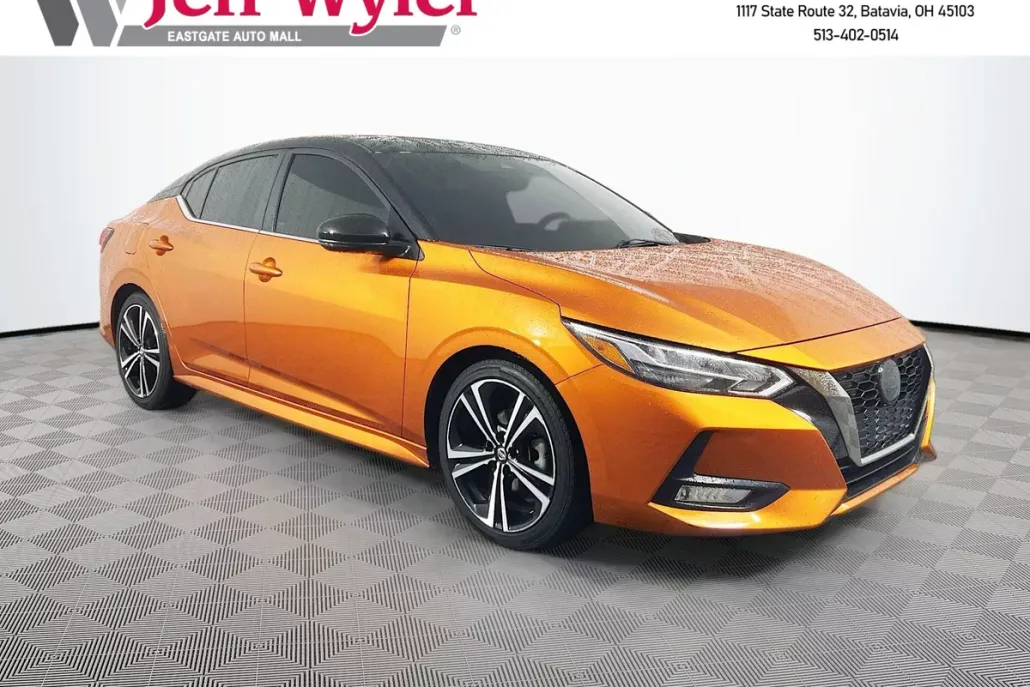 2022 Nissan Sentra SR photo 1