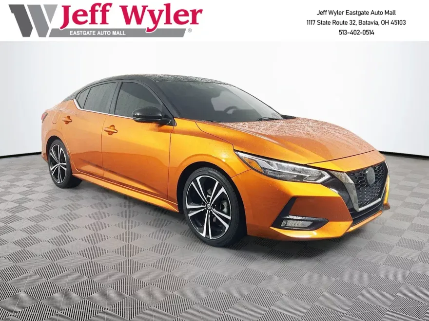 2022 Nissan Sentra SR photo 1