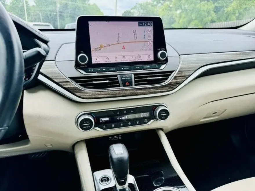 2021 Nissan Altima 2.5 SL photo 12