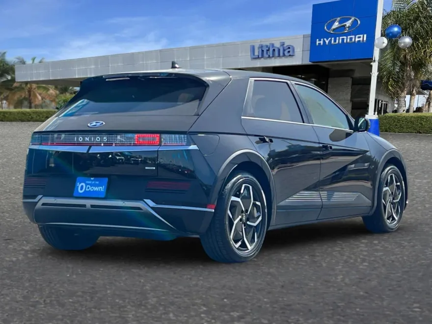 2022 Hyundai Ioniq 5 SEL photo 1
