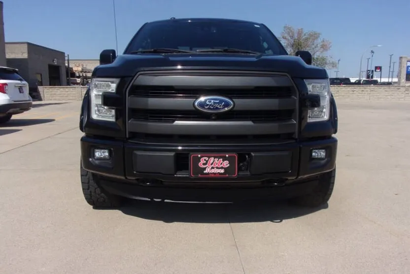 2015 Ford F-150 Lariat photo 1