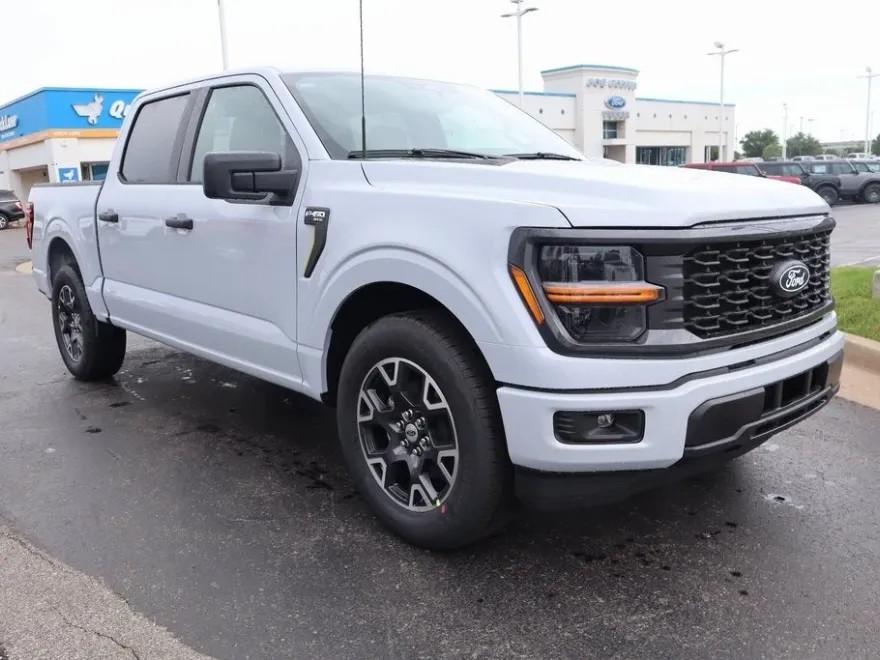 2025 Ford F-150 STX photo 1