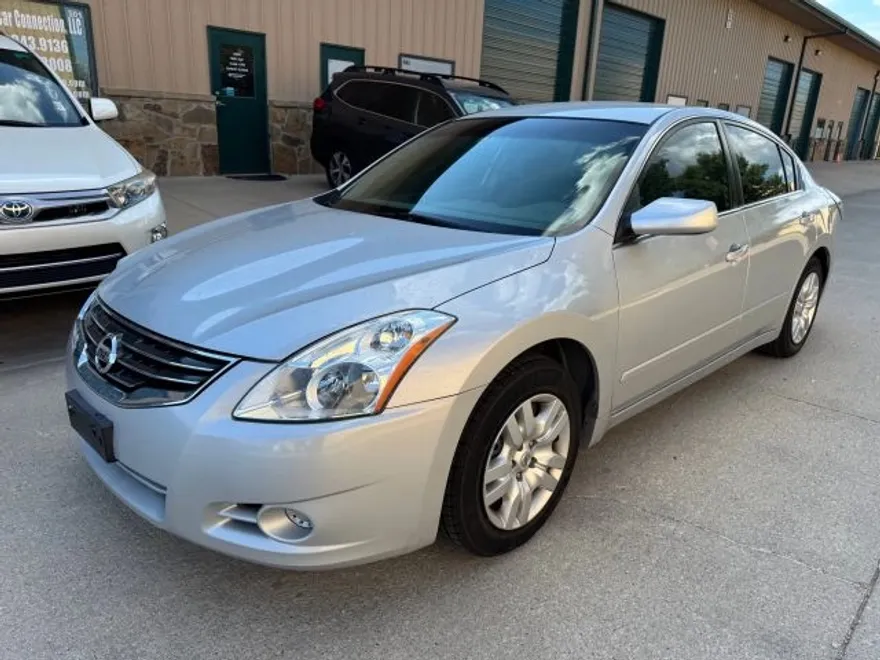 2012 Nissan Altima 2.5 photo 1