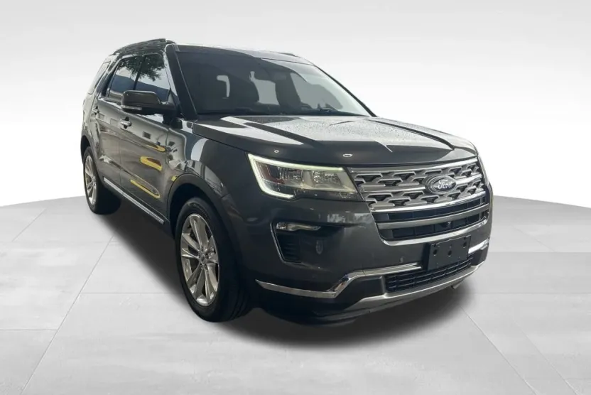 2019 Ford Explorer Limited photo 1