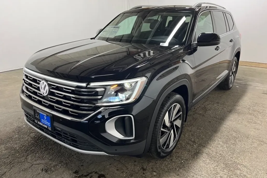 2025 Volkswagen Atlas SEL photo 1