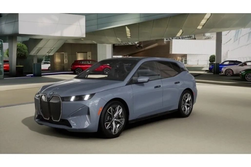 2026 Bmw iX photo 1