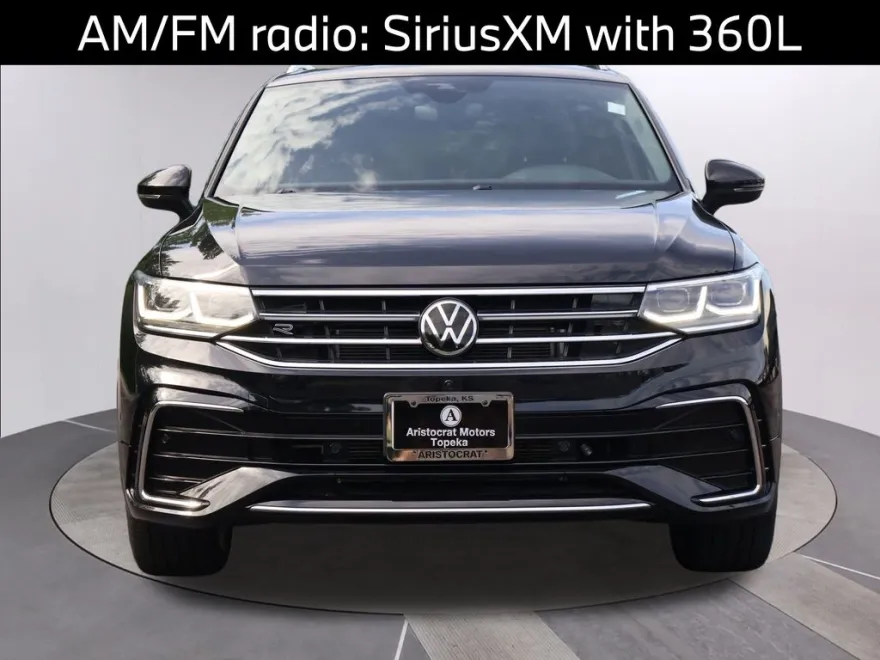 2022 Volkswagen Tiguan SEL Premium R-Line photo 1