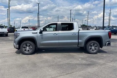 2026 Gmc Sierra 1500 SLT photo 2