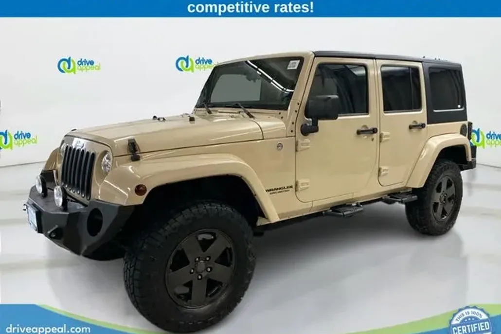 2012 Jeep Wrangler Unlimited Sahara photo 1