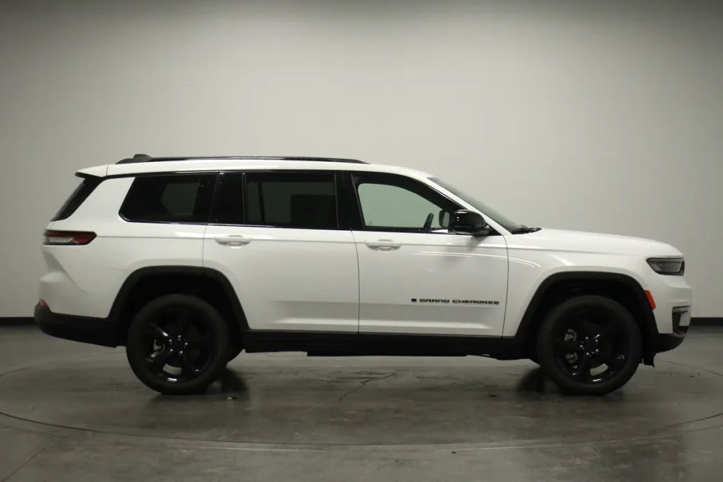 2025 Jeep Grand Cherokee Limited photo 1