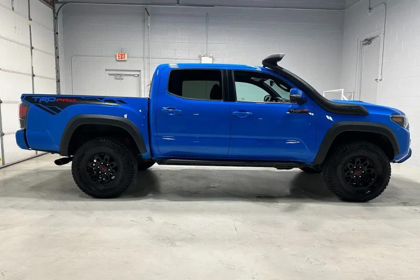 2019 Toyota Tacoma TRD Pro photo 1