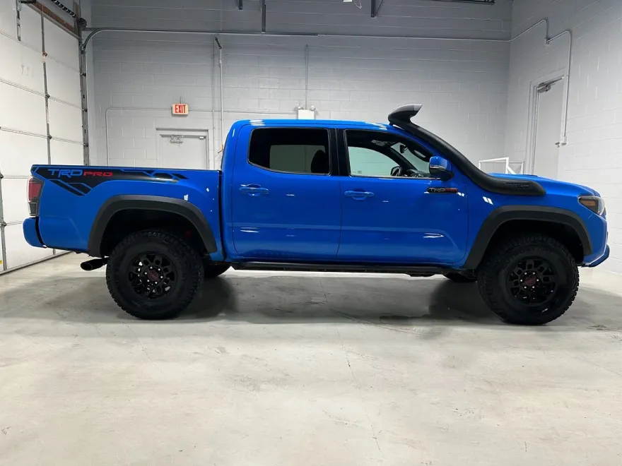 2019 Toyota Tacoma TRD Pro photo 1