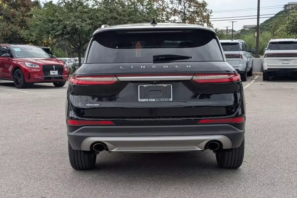 2022 Lincoln Corsair Standard photo 1
