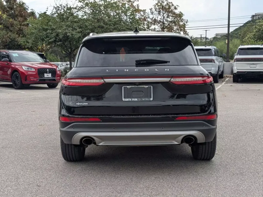2022 Lincoln Corsair Standard photo 1