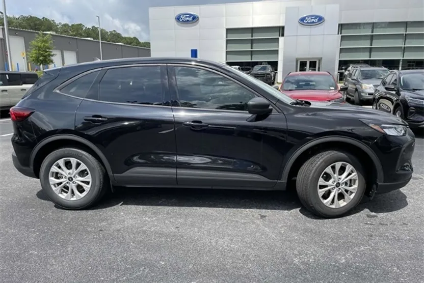 2025 Ford Escape Active photo 1