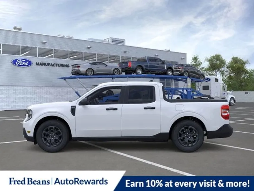 2025 Ford Maverick XLT photo 1