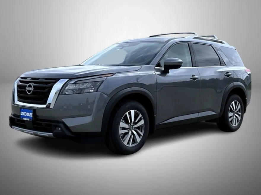 2025 Nissan Pathfinder SL photo 1
