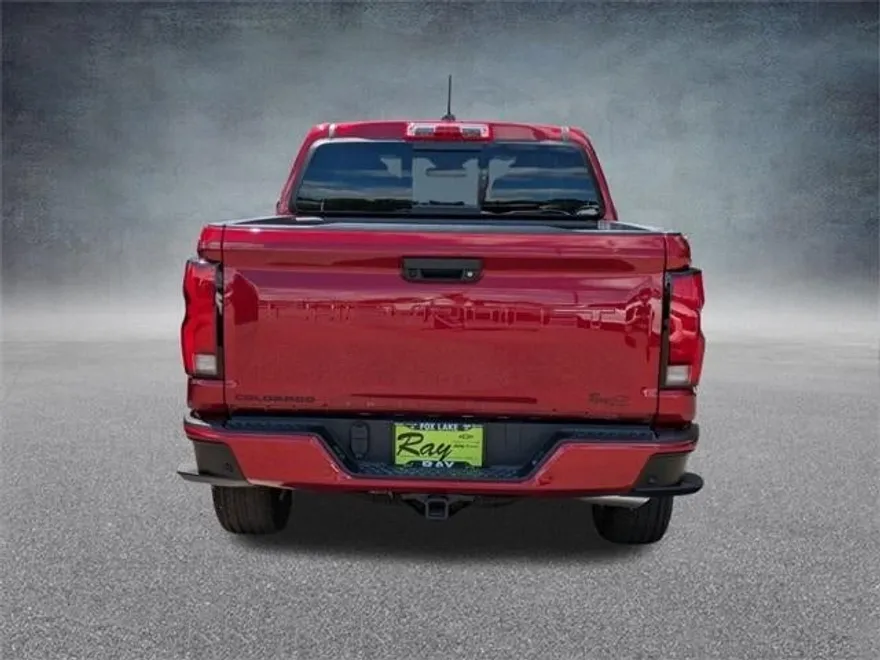 2026 Chevrolet Colorado LT photo 1