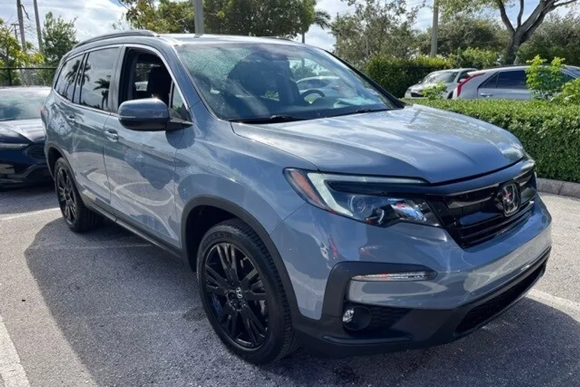 2022 Honda Pilot Special Edition photo 1