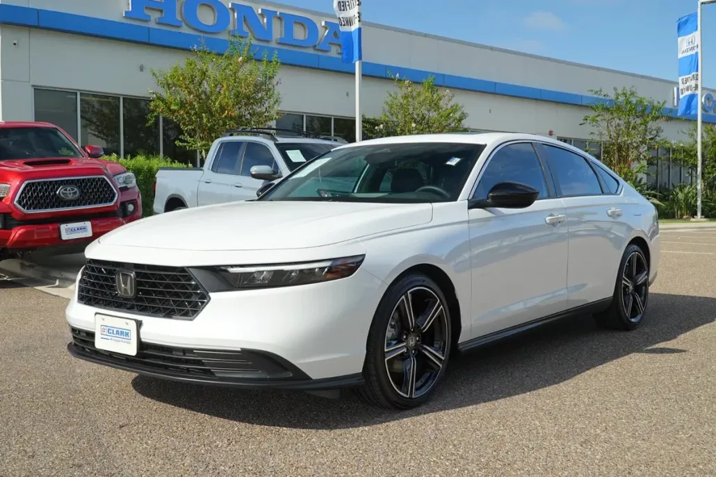 2025 Honda Accord Hybrid Sport photo 1