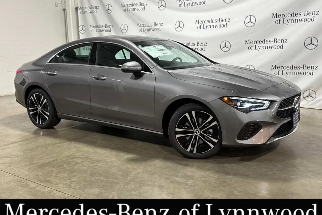 2025 Mercedes Benz CLA 250 4MATIC photo 1