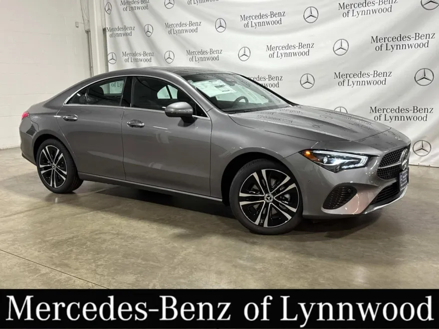 2025 Mercedes Benz CLA 250 4MATIC photo 1