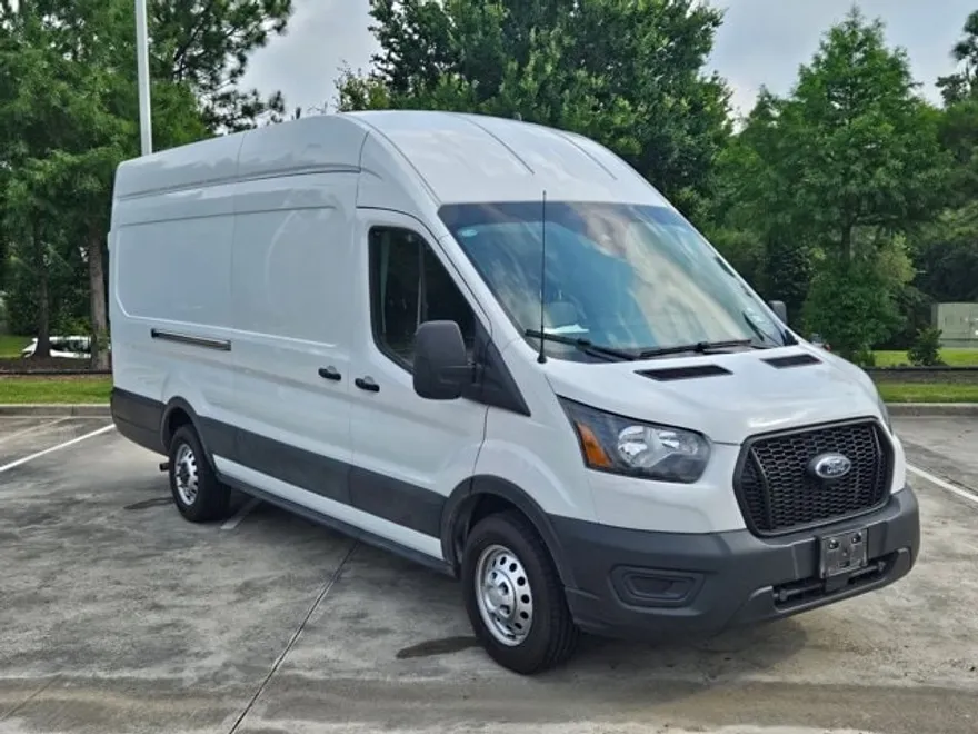 2023 Ford Transit Cargo Van photo 1