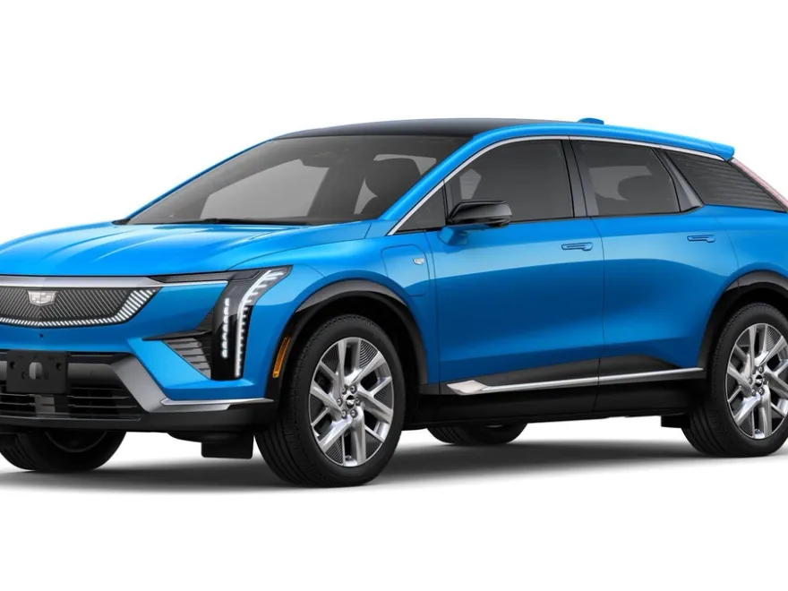 2025 Cadillac Optiq Luxury photo 1