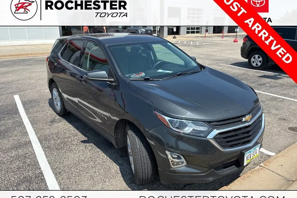 2018 Chevrolet Equinox LT photo 1