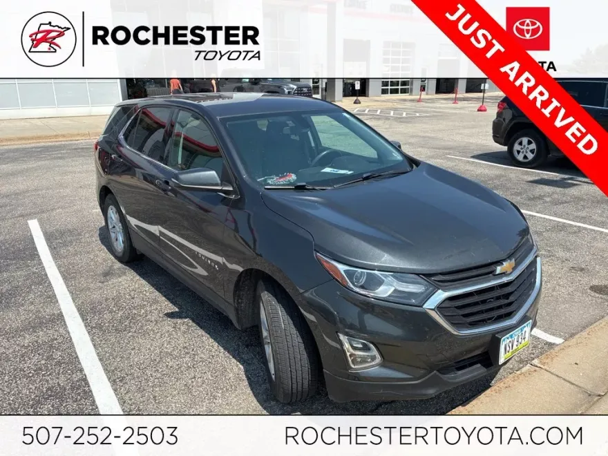 2018 Chevrolet Equinox LT photo 1