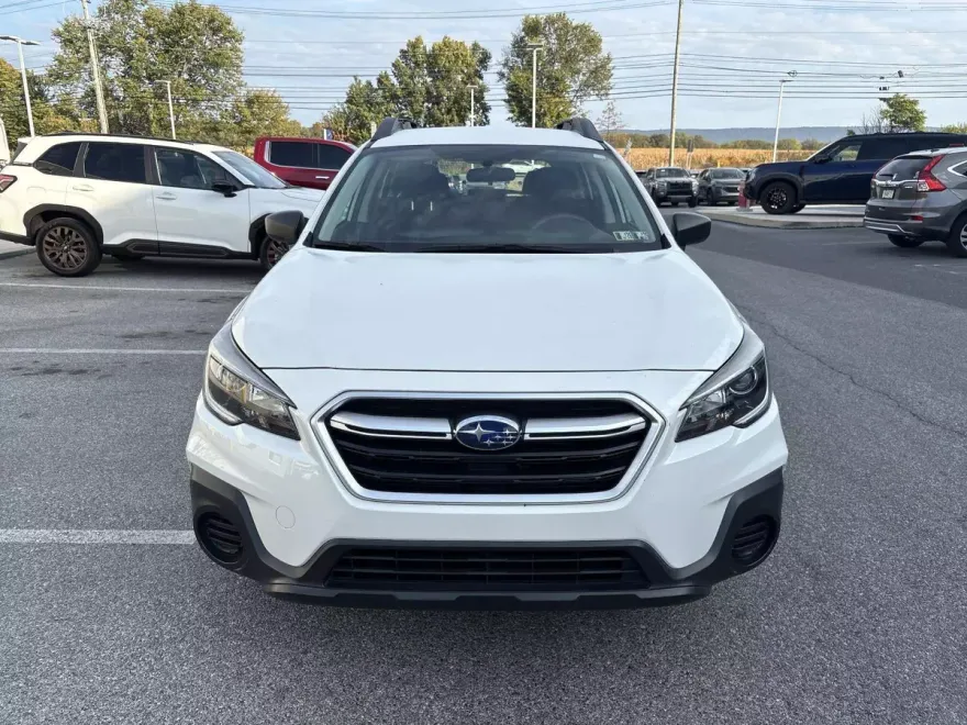 2018 Subaru Outback 2.5i photo 1