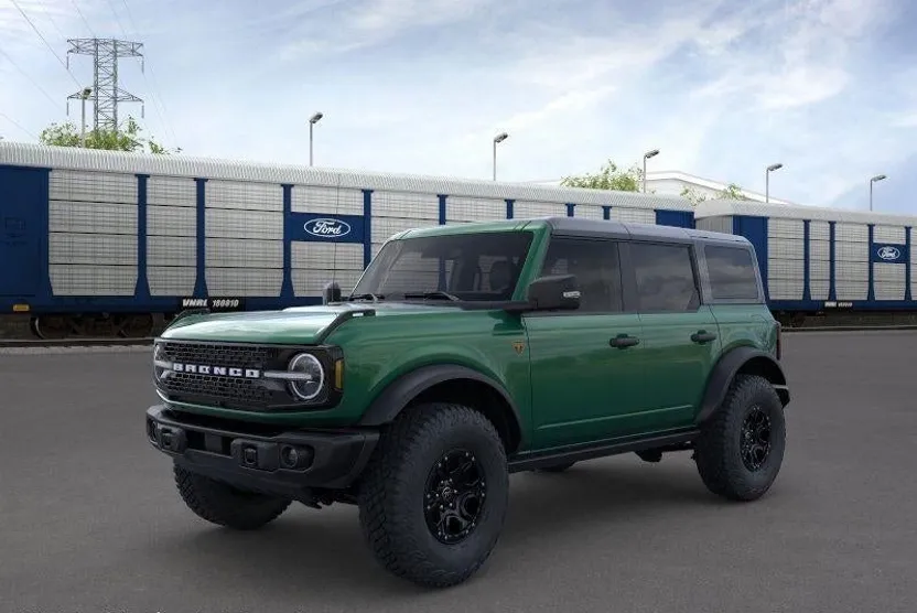 2025 Ford Bronco Badlands photo 1