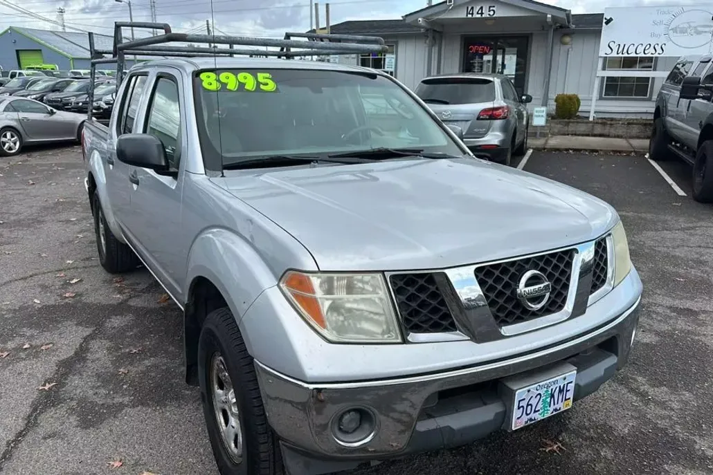 2008 Nissan Frontier LE photo 1