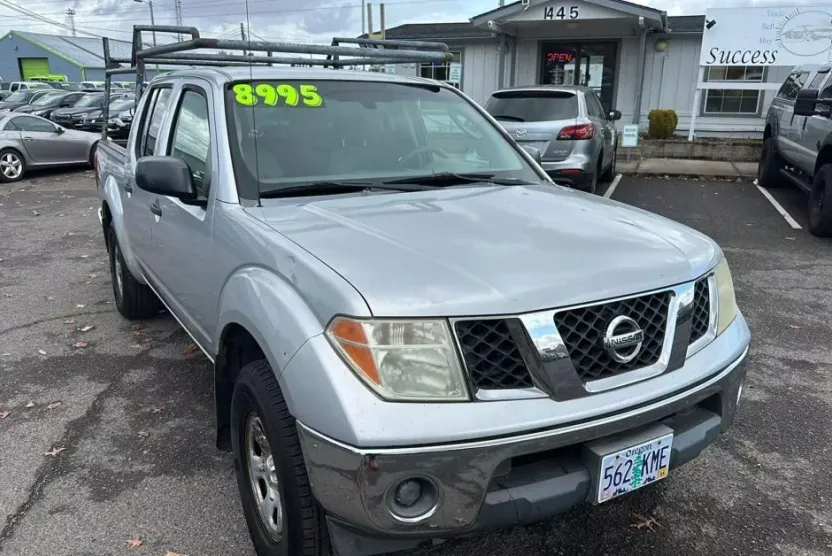 2008 Nissan Frontier LE photo 1