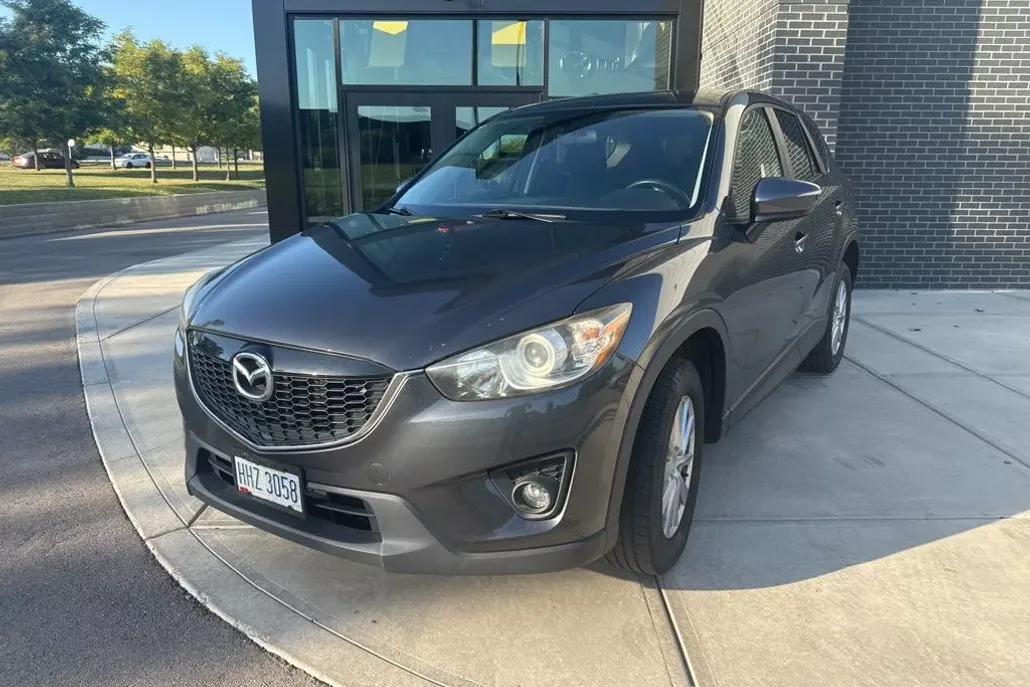 2015 Mazda CX-5 Touring photo 1
