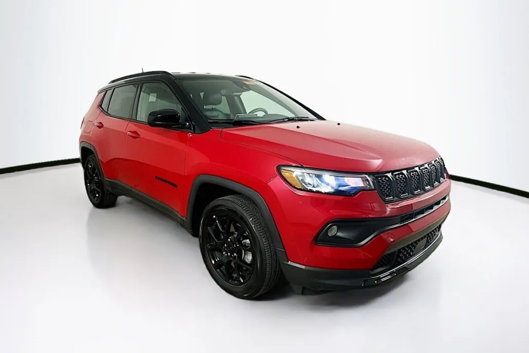 2023 Jeep Compass Altitude photo 1