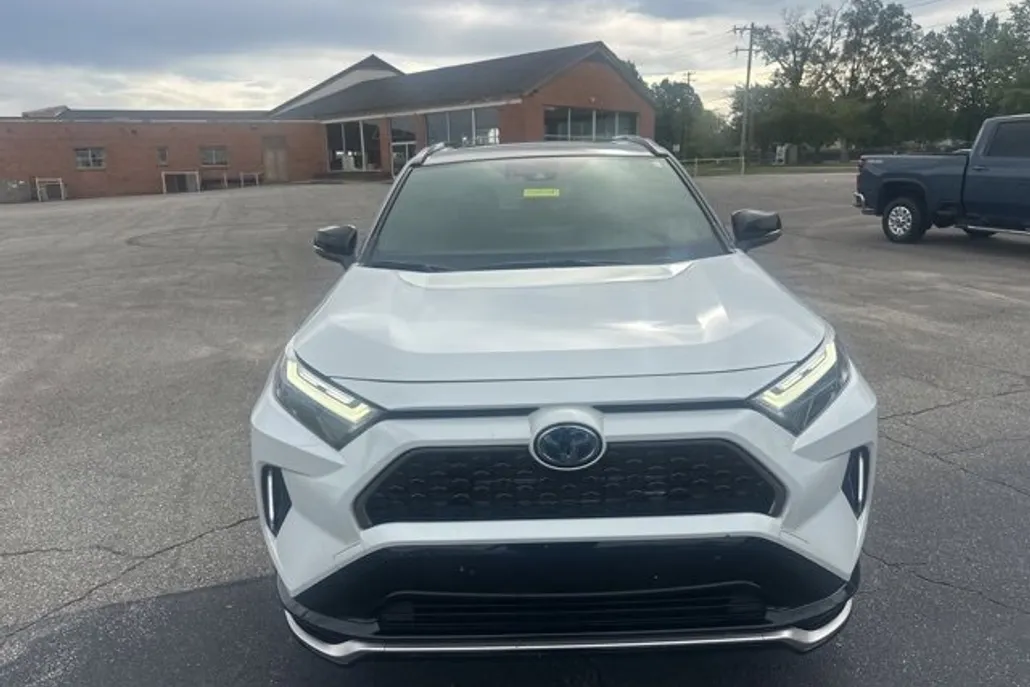 2023 Toyota RAV4 Prime XSE photo 1