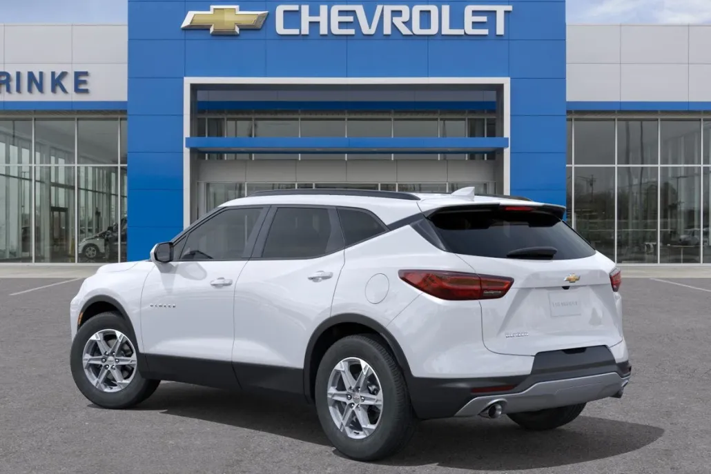 2025 Chevrolet Blazer 2LT photo 1