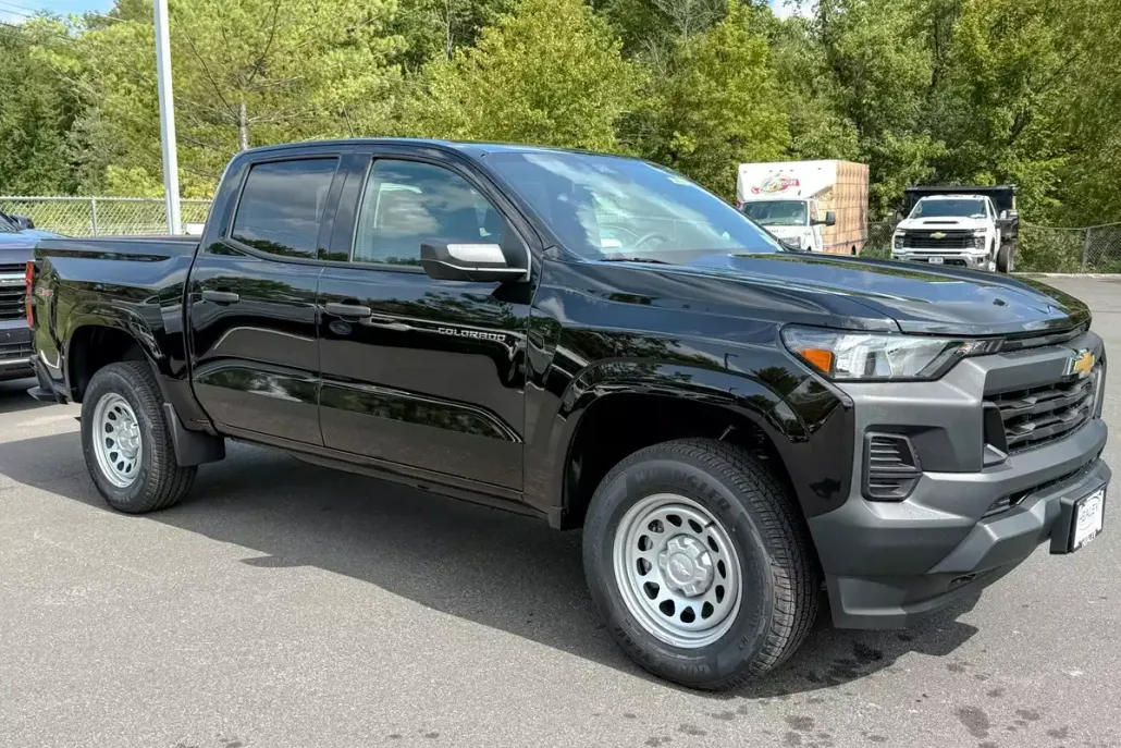 2026 Chevrolet Colorado Work Truck photo 1