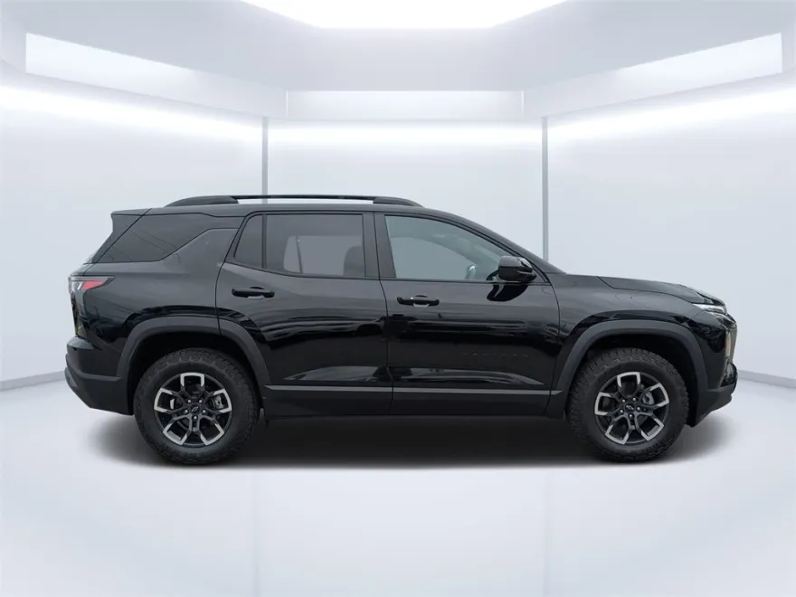 2026 Chevrolet Equinox ACTIV photo 1