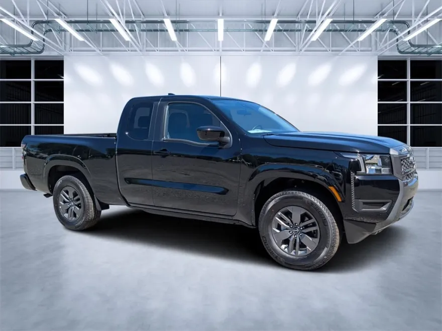 2025 Nissan Frontier SV photo 1
