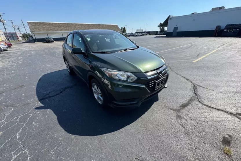 2016 Honda HR-V LX 4WD photo 1