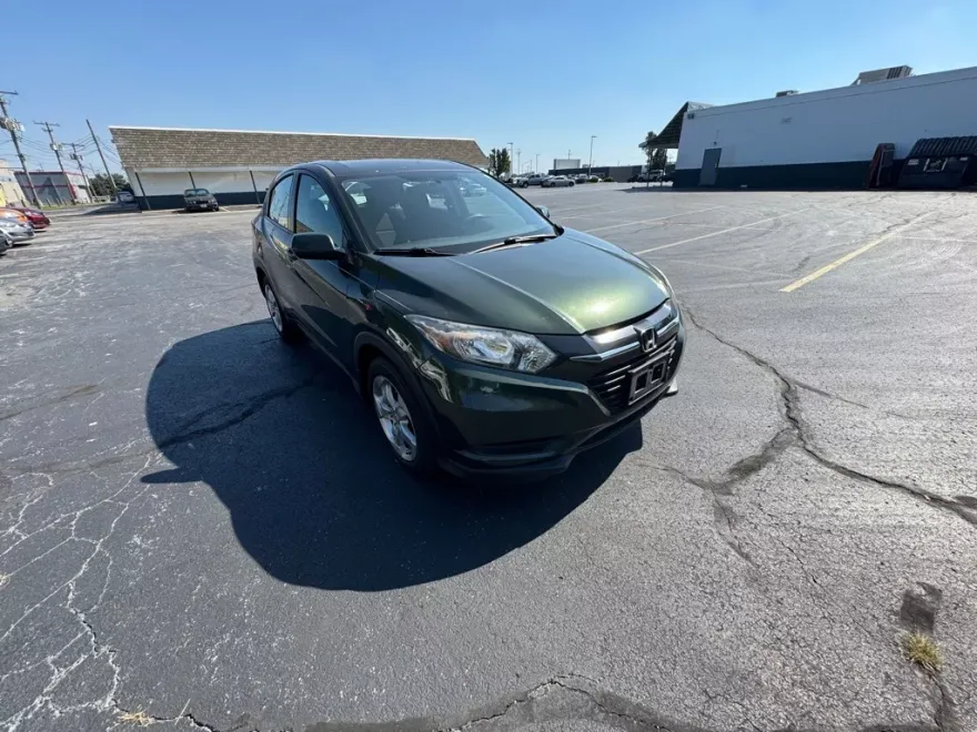 2016 Honda HR-V LX 4WD photo 1