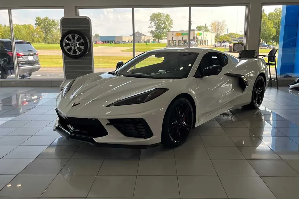 2026 Chevrolet Corvette Stingray 1LT photo 1