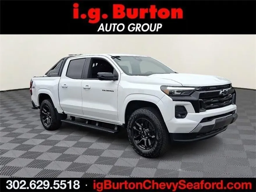 2025 Chevrolet Colorado Z71 photo 1