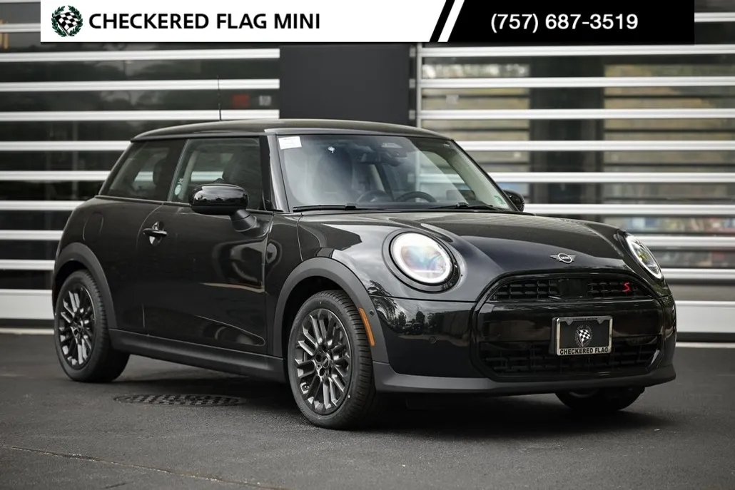 2025 Mini Cooper 2 Door Hardtop Signature photo 1