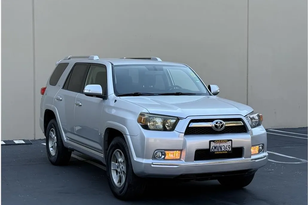 2010 Toyota 4Runner SR5 Sport photo 1