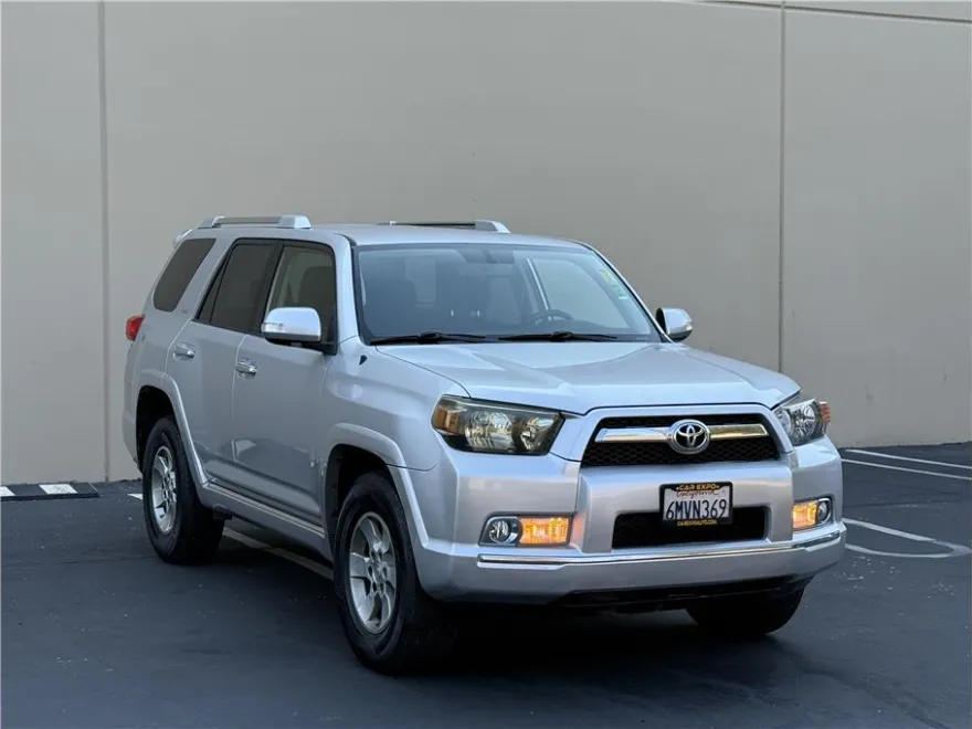 2010 Toyota 4Runner SR5 Sport photo 1