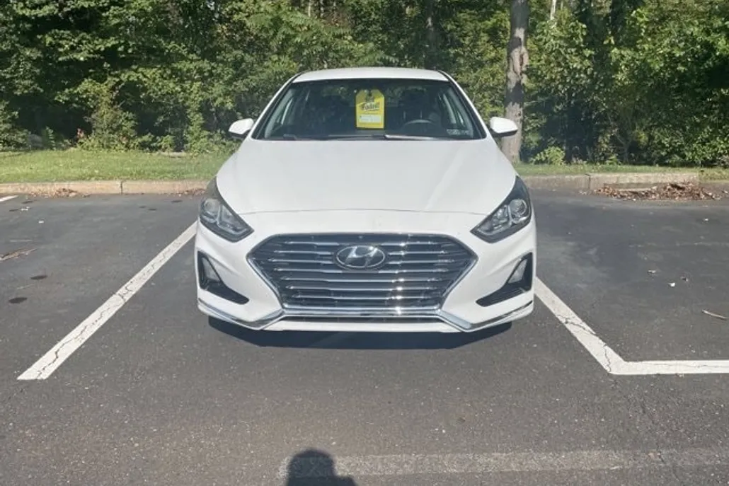 2018 Hyundai Sonata SE photo 1