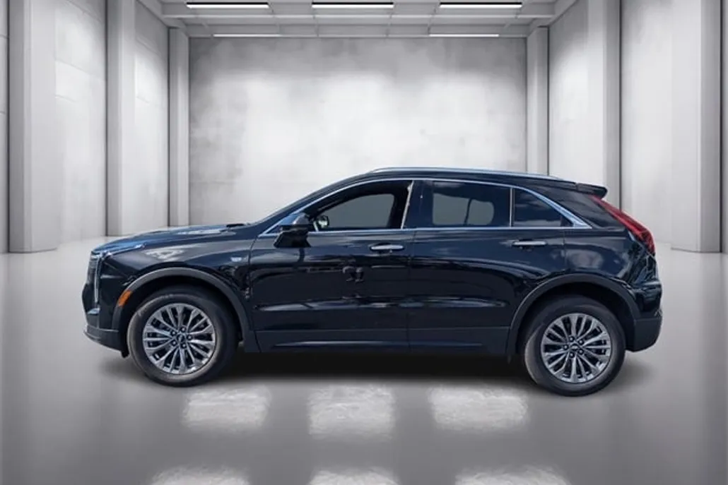 2025 Cadillac XT4 Premium Luxury photo 1